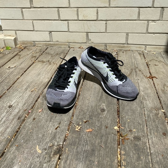 Men’s Nike Flyknit Racer - Picture 13 of 13